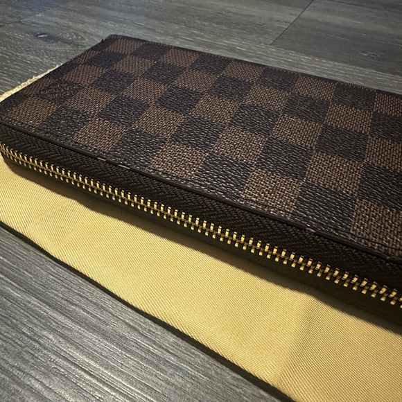 Louis Vuitton zippy wallet - Picture 5 of 5